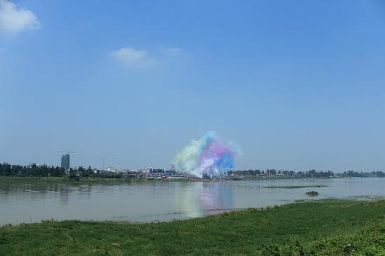 Travel to miluo chengguanzhen (showing Miluo River and Qu Yuan Memorial Area)
