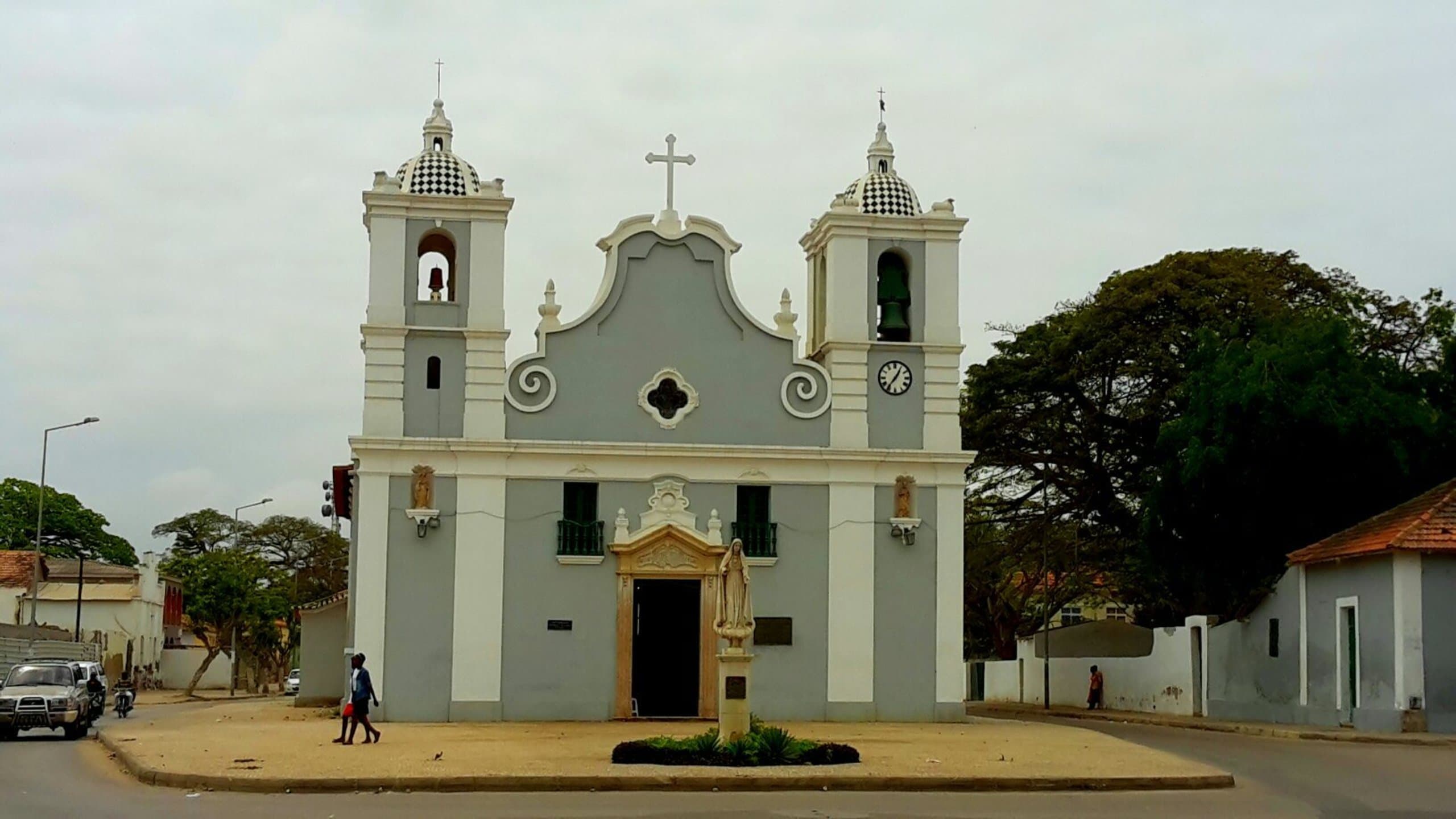 Travel to benguela, Angola